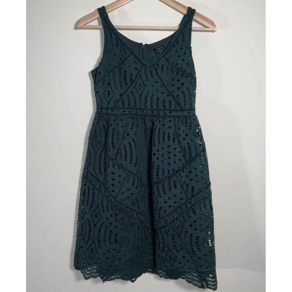 Dark Green Lace Fit & Flare Cocktail Dress Sleeveless Scalloped Hem Size 0P